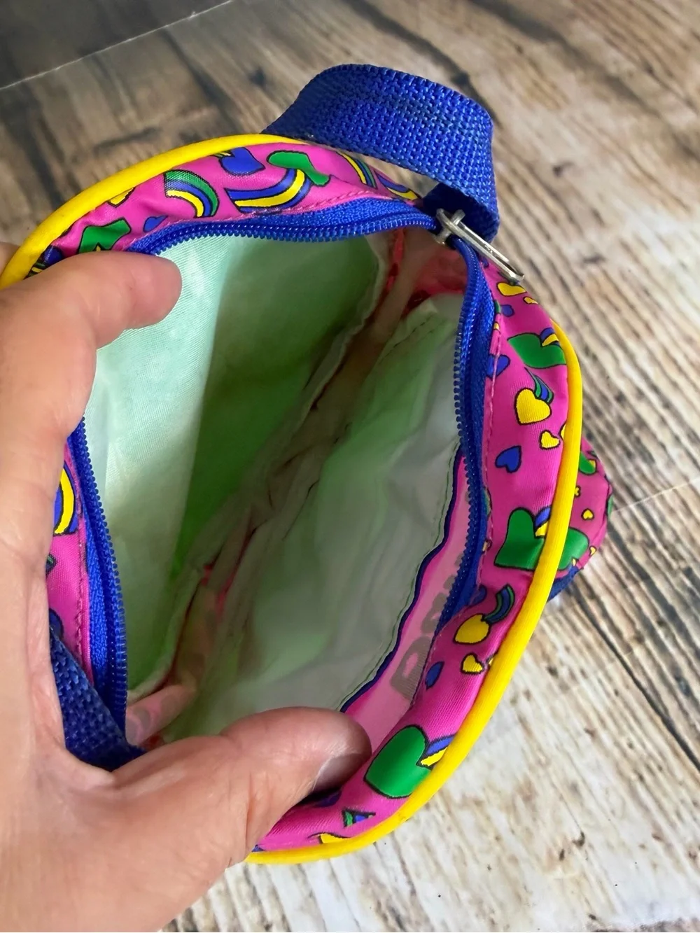 Vintage 1992 Barney Round Crossbody Bag Coin Purse Kids Lyons Group Vintage Rare